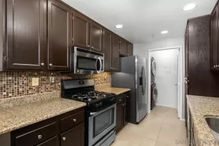 Photo #6: 240007838 Listing 