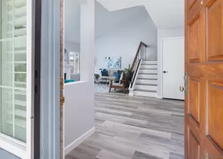 Photo #4: 240007846 Listing