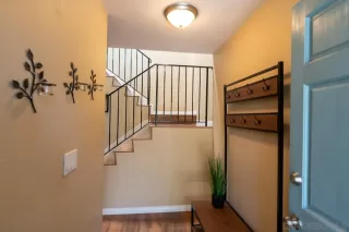 Photo #1: 240007847 Listing 