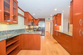 Photo #5: 240007865 Listing