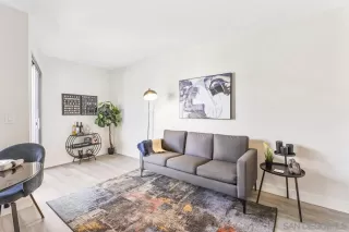 Photo #3: 240007870 Listing