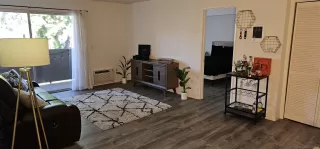 Photo #3: 240007872 Listing