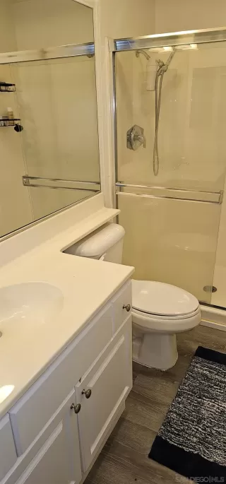 Photo #6: 240007872 Listing