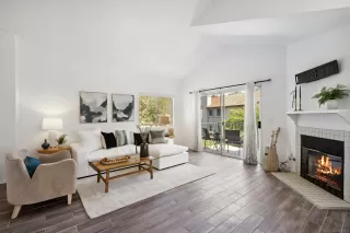 Photo #1: 240007889 Listing