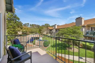 Photo #2: 240007889 Listing