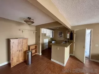 Photo #6: 240007898 Listing 