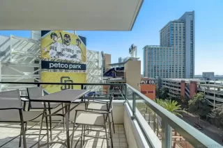 Photo #3: 240007928 Listing