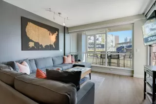 Photo #4: 240007928 Listing