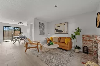 Photo #4: 240007938 Listing