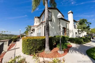Photo #4: 240007975 Listing