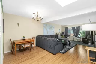 Photo #5: 240008000 Listing