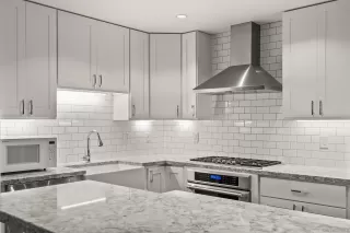 Photo #6: 240008025 Listing