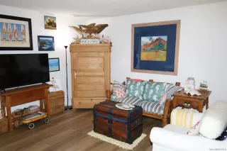 Photo #1: 240008043 Listing