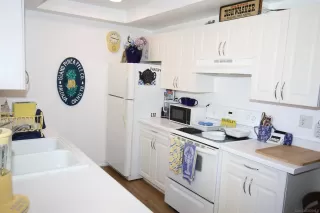 Photo #3: 240008043 Listing