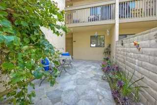 Photo #2: 240008088 Listing 