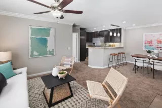 Photo #4: 240008129 Listing 