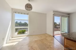 Photo #3: 240008133 Listing