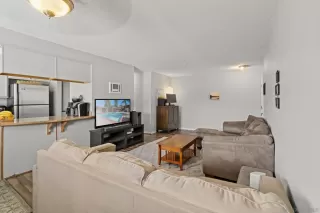 Photo #4: 240008153 Listing 