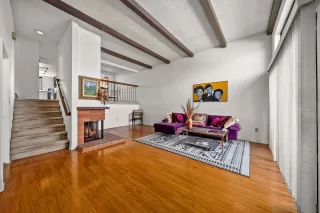 Photo #1: 240008161 Listing 