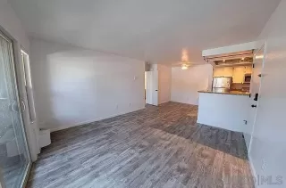 Photo #4: 240008257 Listing