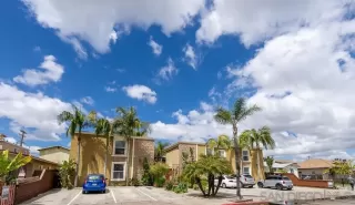 Photo #2: 240008281 Listing