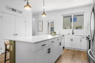 Photo #6: 240008284 Listing