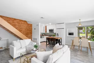 Photo #1: 240008285 Listing