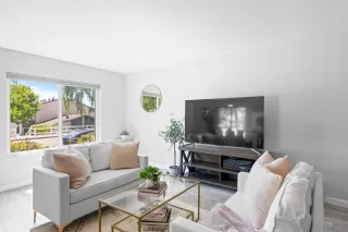 Photo #4: 240008285 Listing