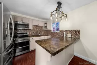 Photo #3: 240008315 Listing 