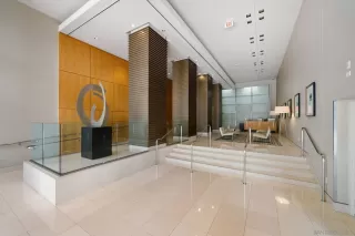 Photo #2: 240008370 Listing