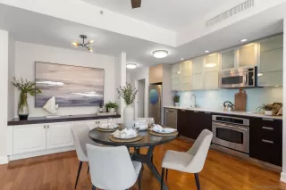 Photo #4: 240008370 Listing