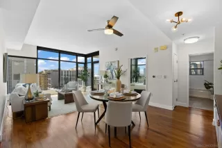 Photo #6: 240008370 Listing