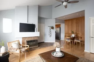 Photo #3: 240008377 Listing