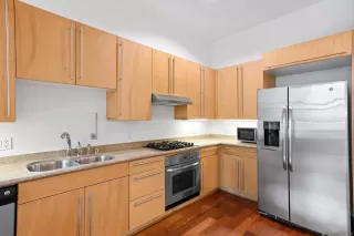 Photo #3: 240008394 Listing 