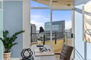 Photo #5: 240008395 Listing