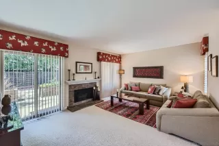 Photo #5: 240008416 Listing