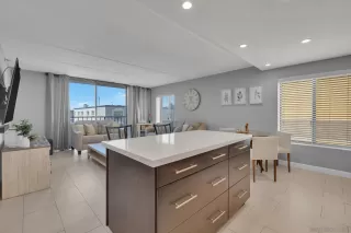 Photo #6: 240008417 Listing 