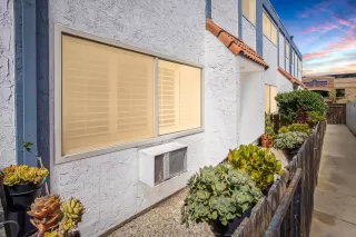 Photo #1: 240008438 Listing