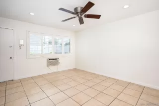 Photo #3: 240008438 Listing