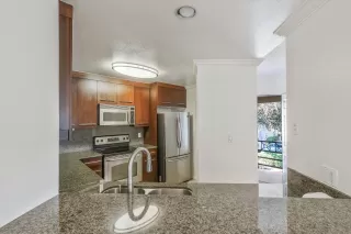 Photo #4: 240008450 Listing