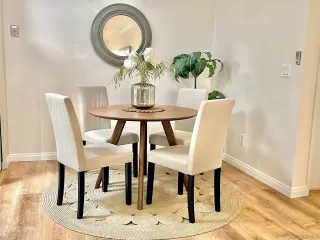 Photo #3: 240008463 Listing