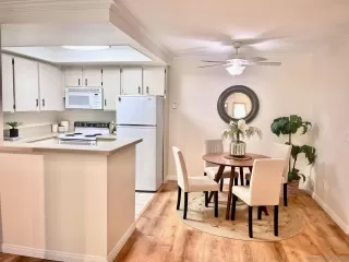 Photo #5: 240008463 Listing