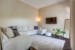 Photo #1: 240008482 Listing