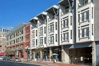 Photo #2: 240008487 Listing