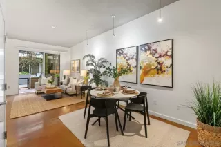 Photo #3: 240008487 Listing