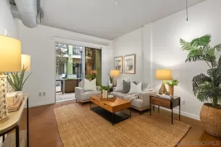 Photo #4: 240008487 Listing