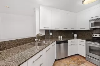 Photo #1: 240008494 Listing