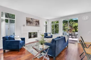 Photo #2: 240008504 Listing