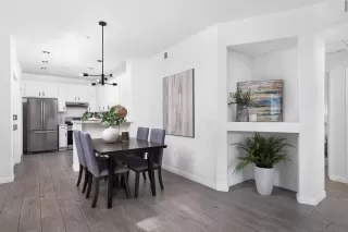 Photo #4: 240008516 Listing