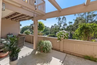 Photo #1: 240008518 Listing 